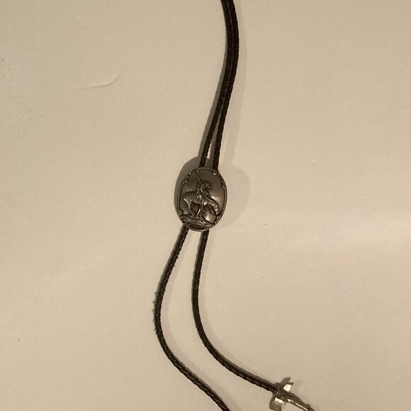 Vintage 1987 Metal Bolo Tie, Nice Cowboy End of the Trail Design, Hatchets, Nice - Picture 2 of 5
